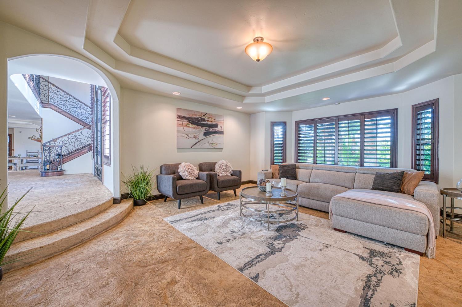 5334 N Marjan Ave, Clovis, CA 93619