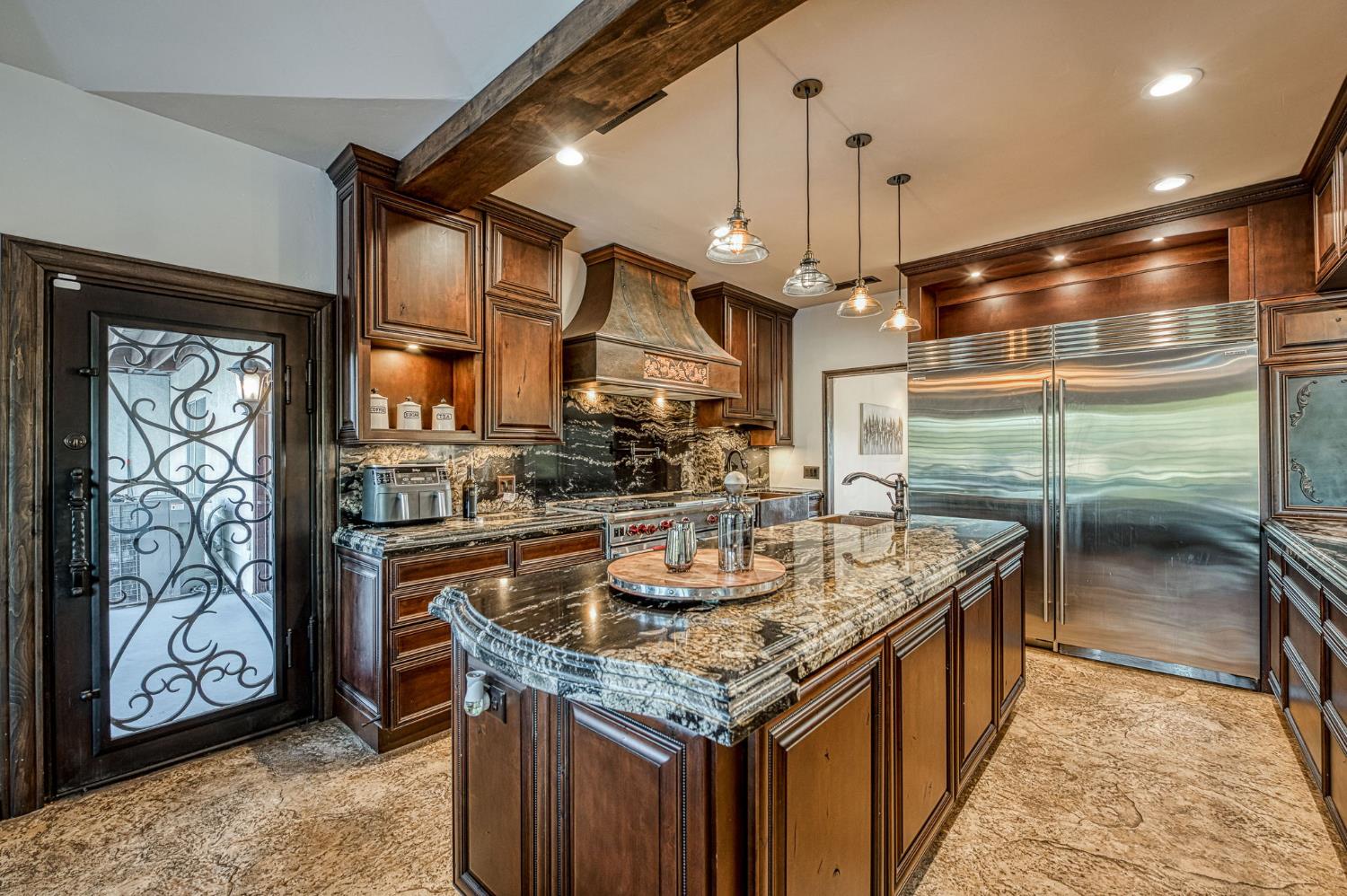 5334 N Marjan Ave, Clovis, CA 93619