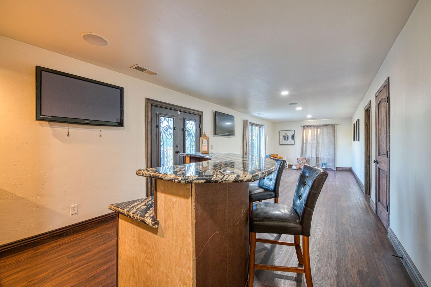 5334 N Marjan Ave, Clovis, CA 93619