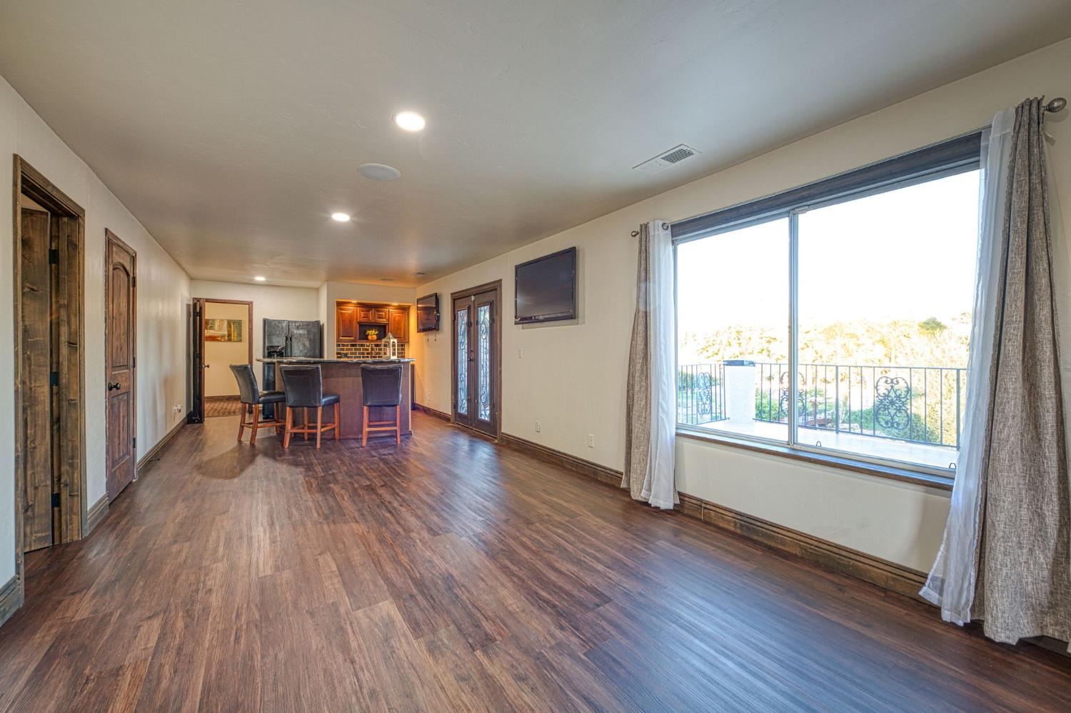 5334 N Marjan Ave, Clovis, CA 93619