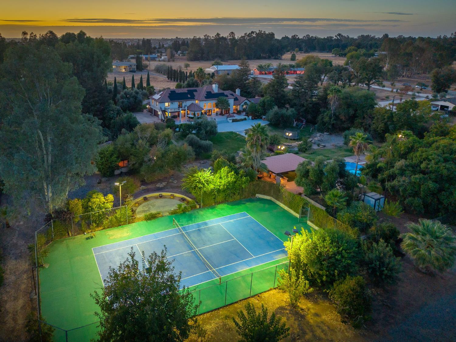 5334 N Marjan Ave, Clovis, CA 93619