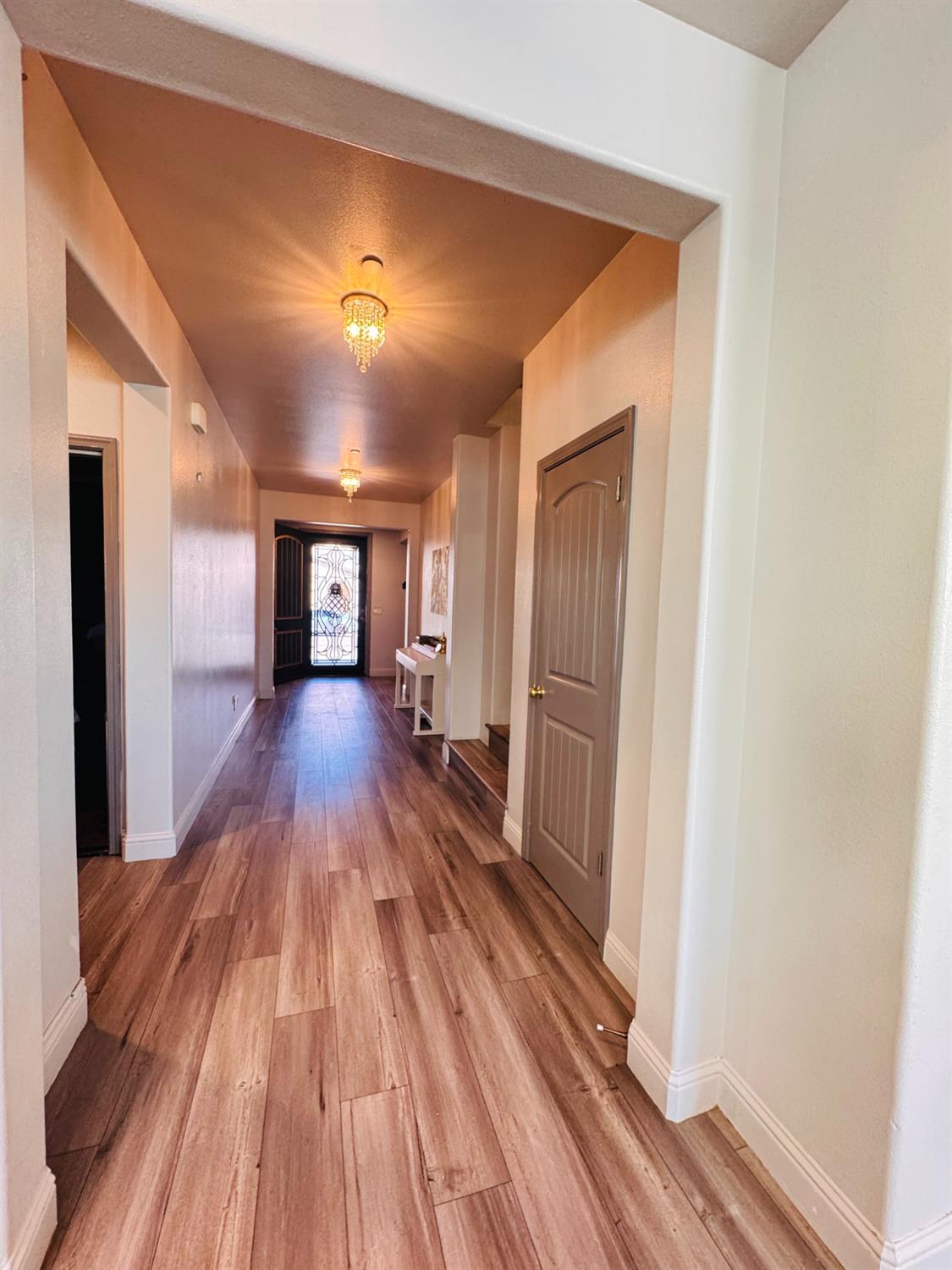 4237 N Rosalia Ave, Fresno, CA 93723