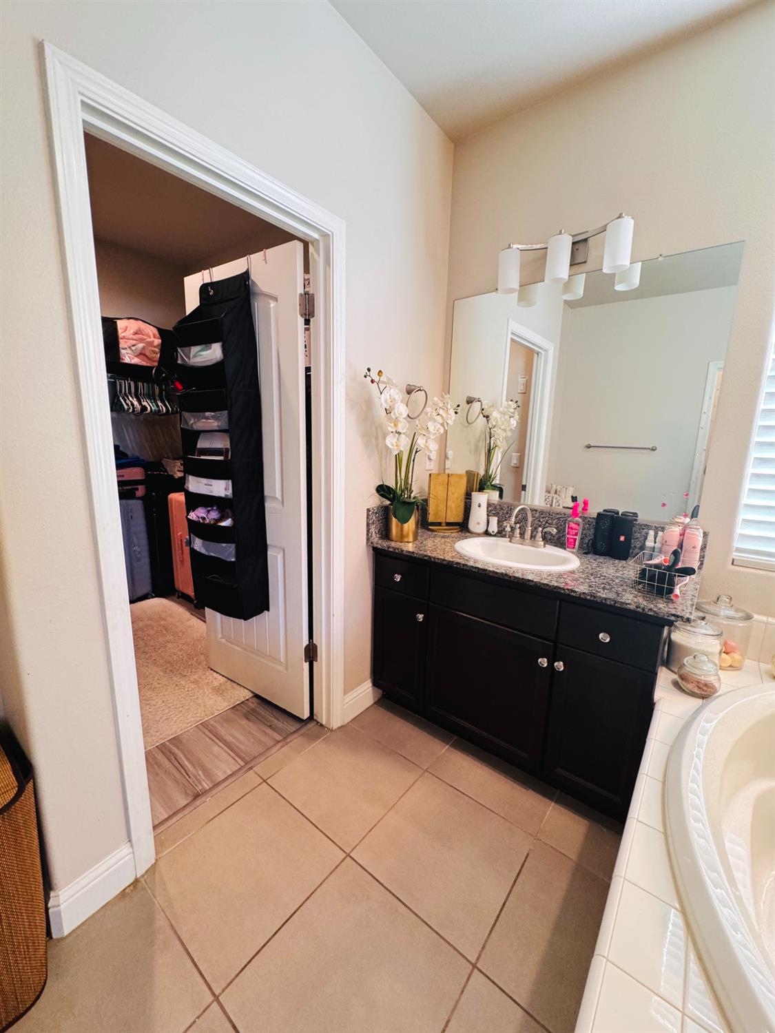 4237 N Rosalia Ave, Fresno, CA 93723