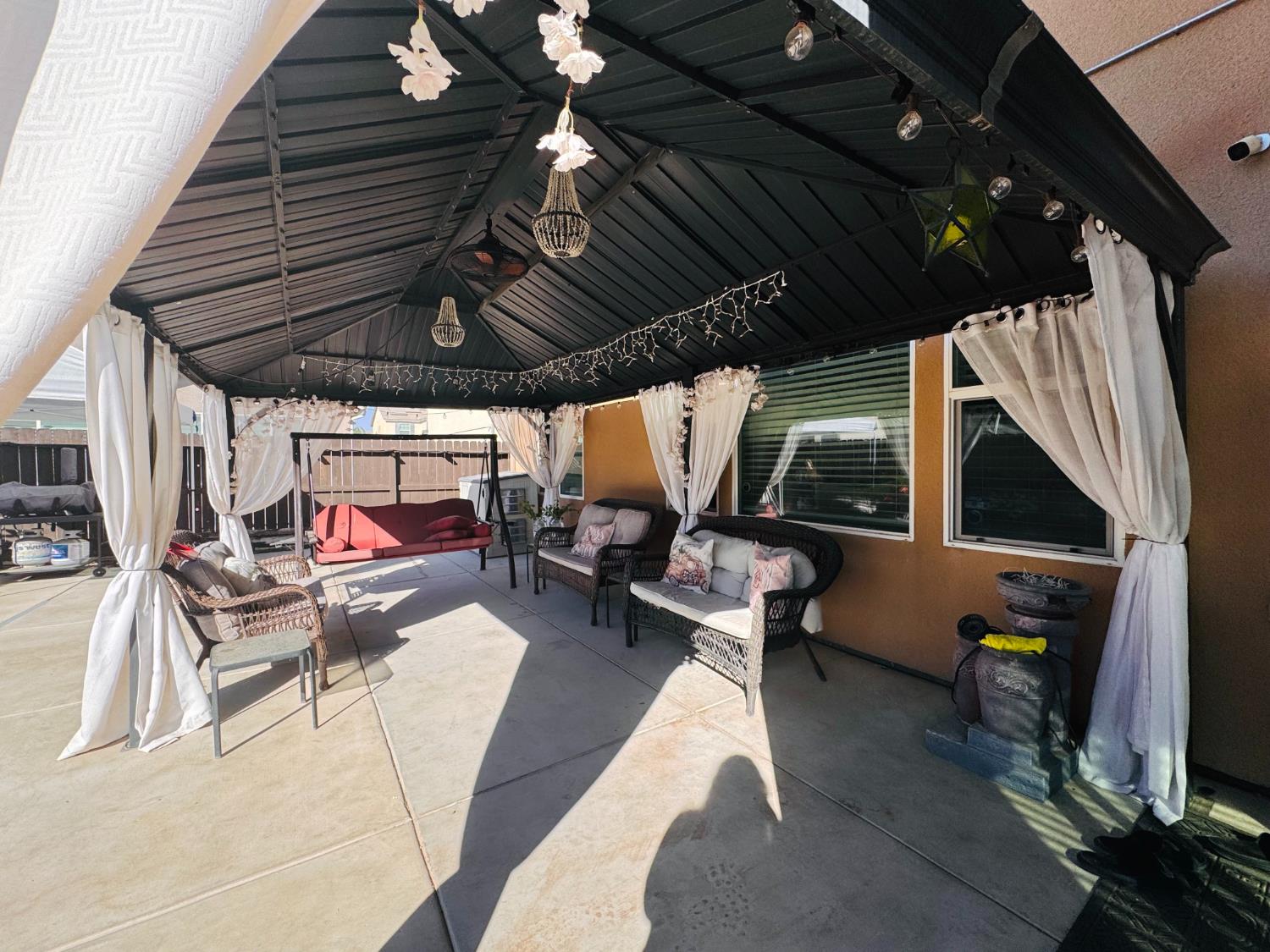 4237 N Rosalia Ave, Fresno, CA 93723