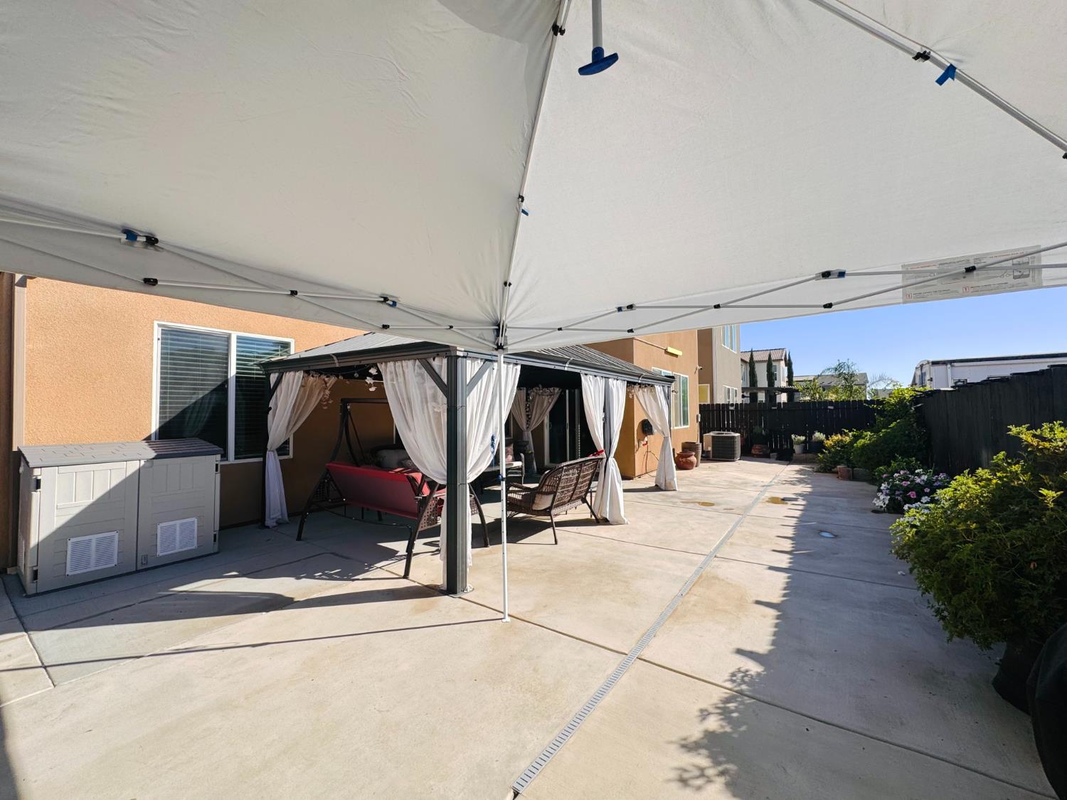 4237 N Rosalia Ave, Fresno, CA 93723