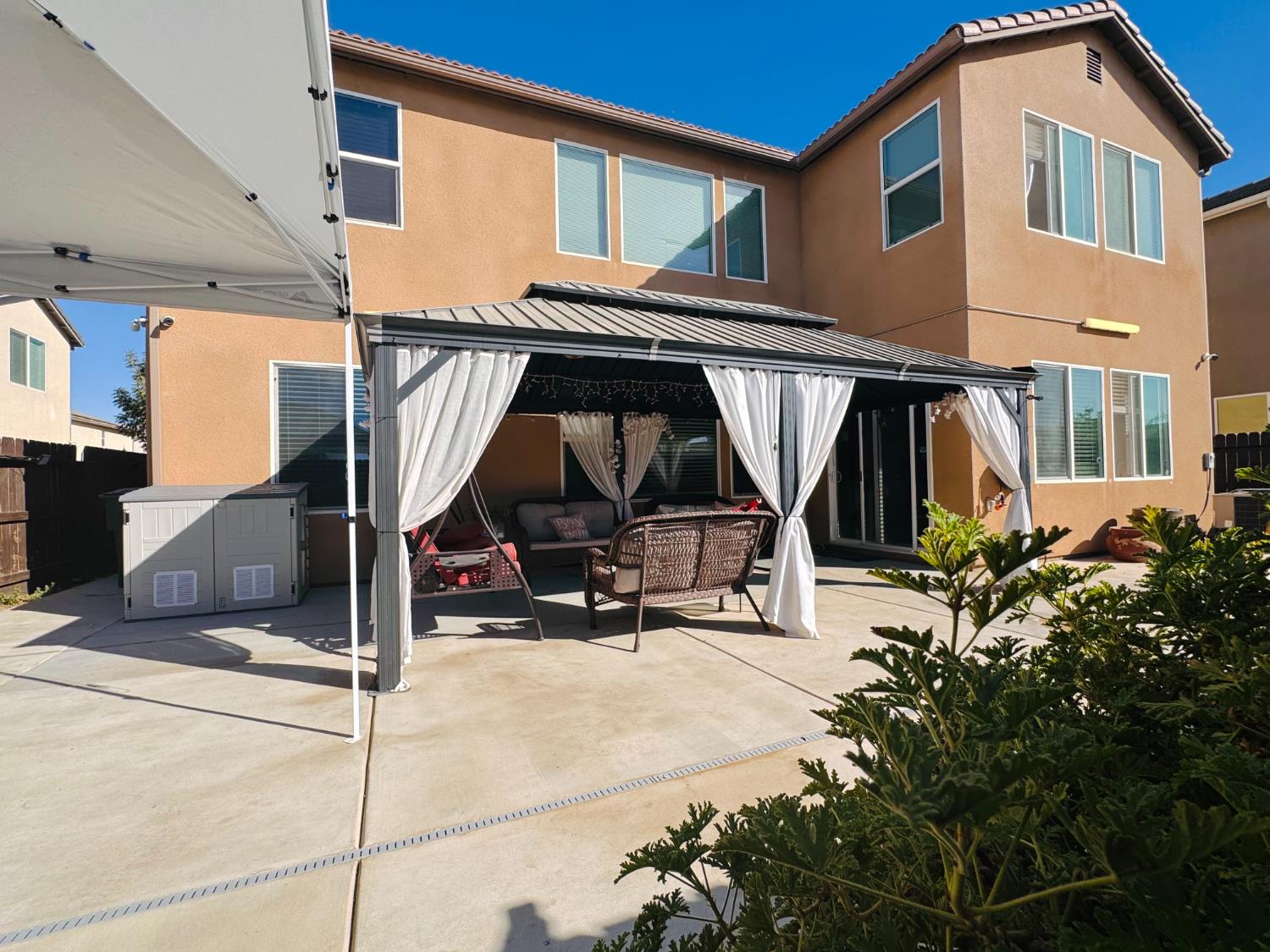 4237 N Rosalia Ave, Fresno, CA 93723