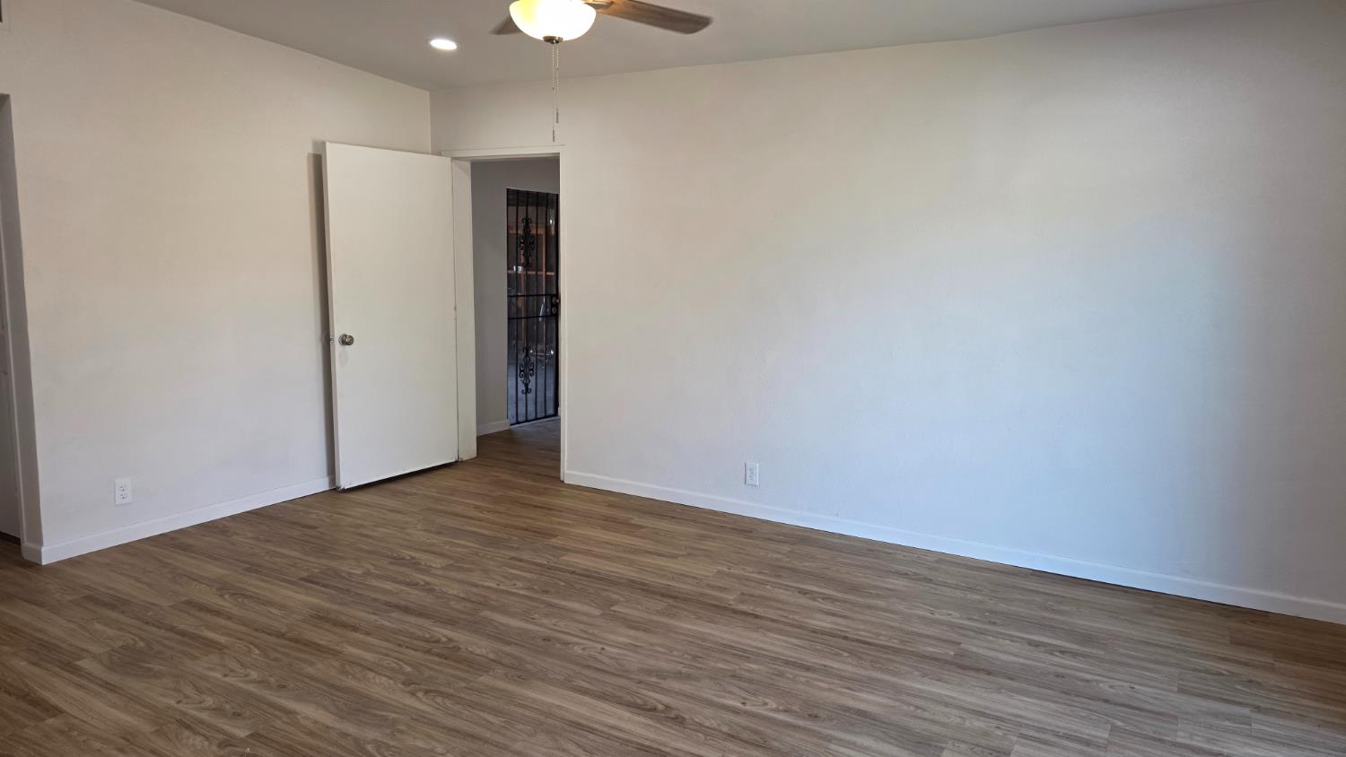 2645 E Saginaw Way, Fresno, CA 93726