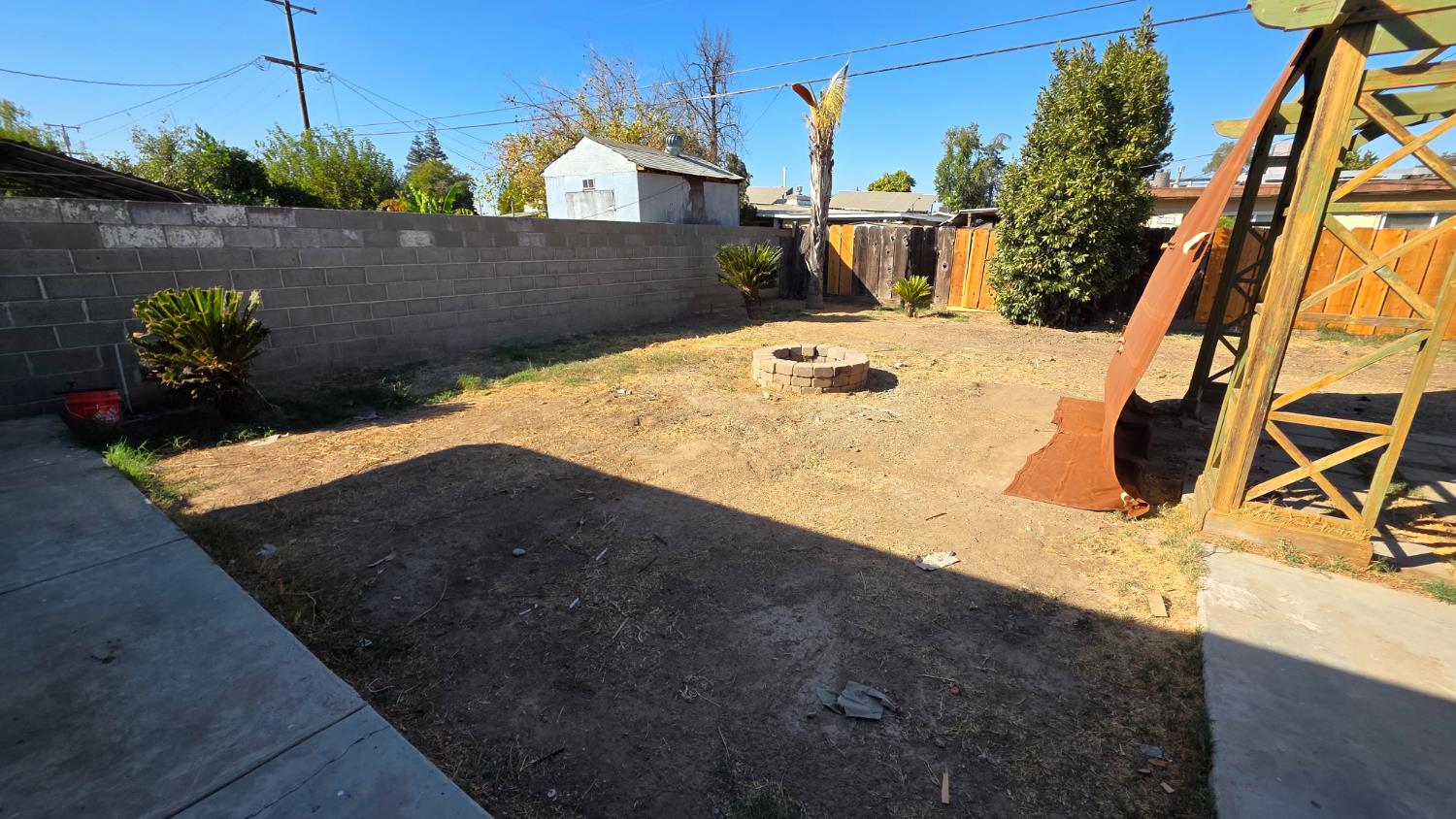 2645 E Saginaw Way, Fresno, CA 93726