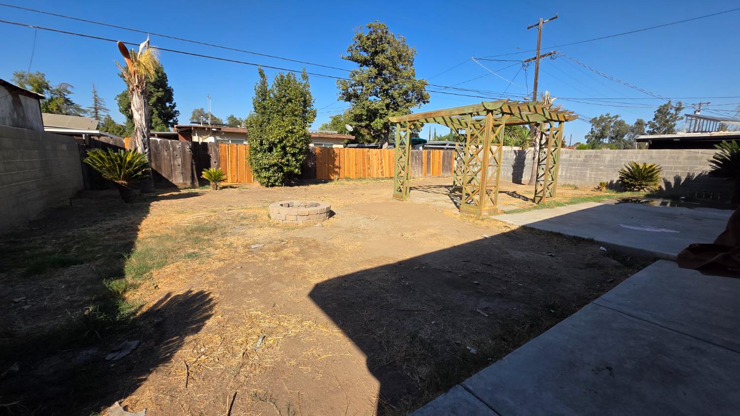 2645 E Saginaw Way, Fresno, CA 93726