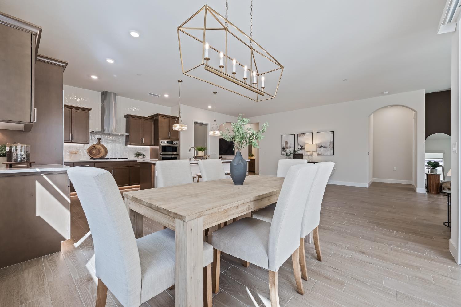 2946 Trenton Ave, Clovis, CA 93619