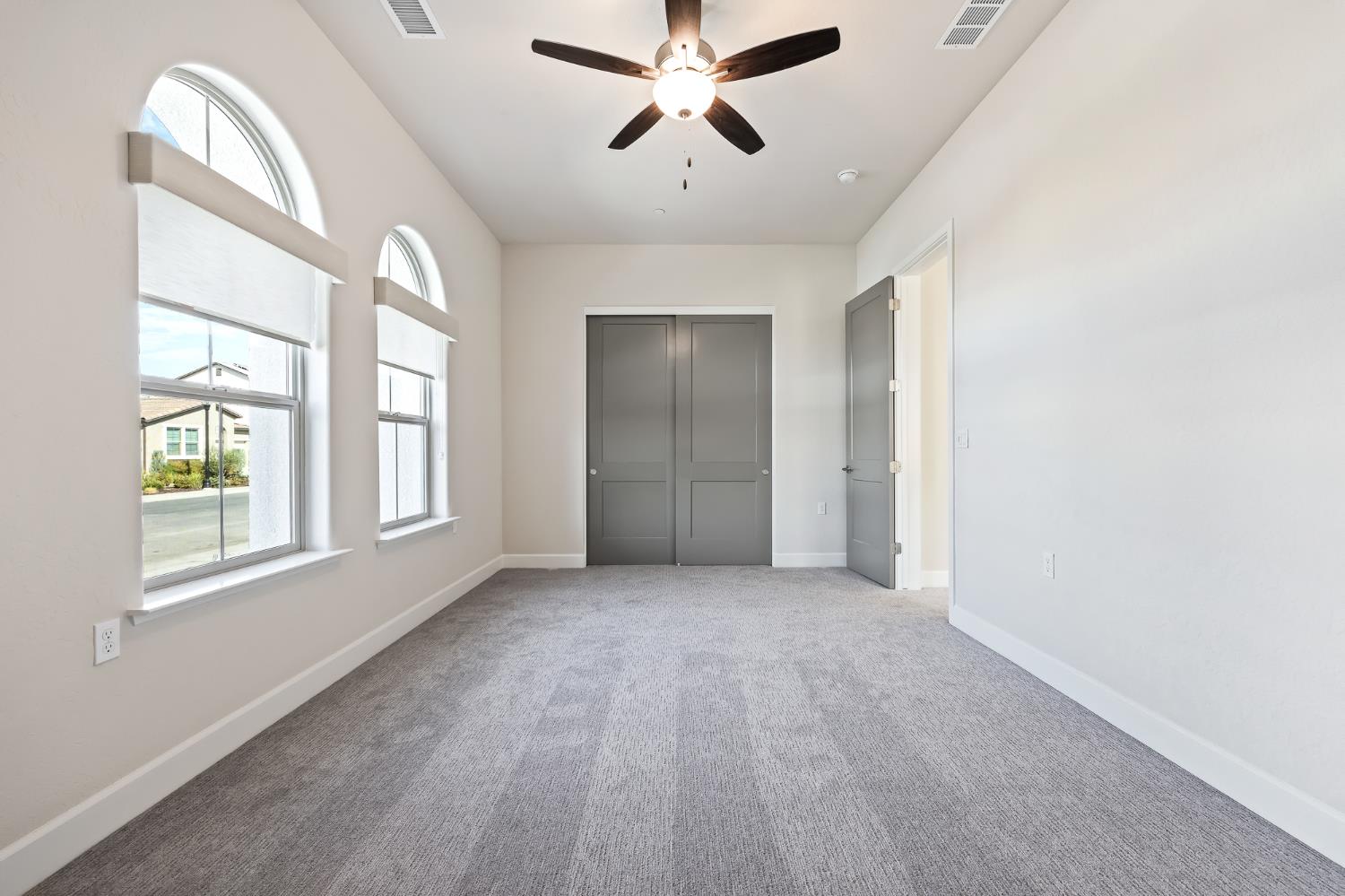 2946 Trenton Ave, Clovis, CA 93619