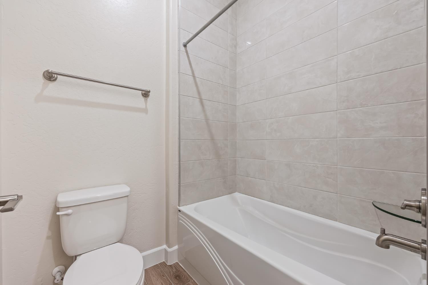 2946 Trenton Ave, Clovis, CA 93619