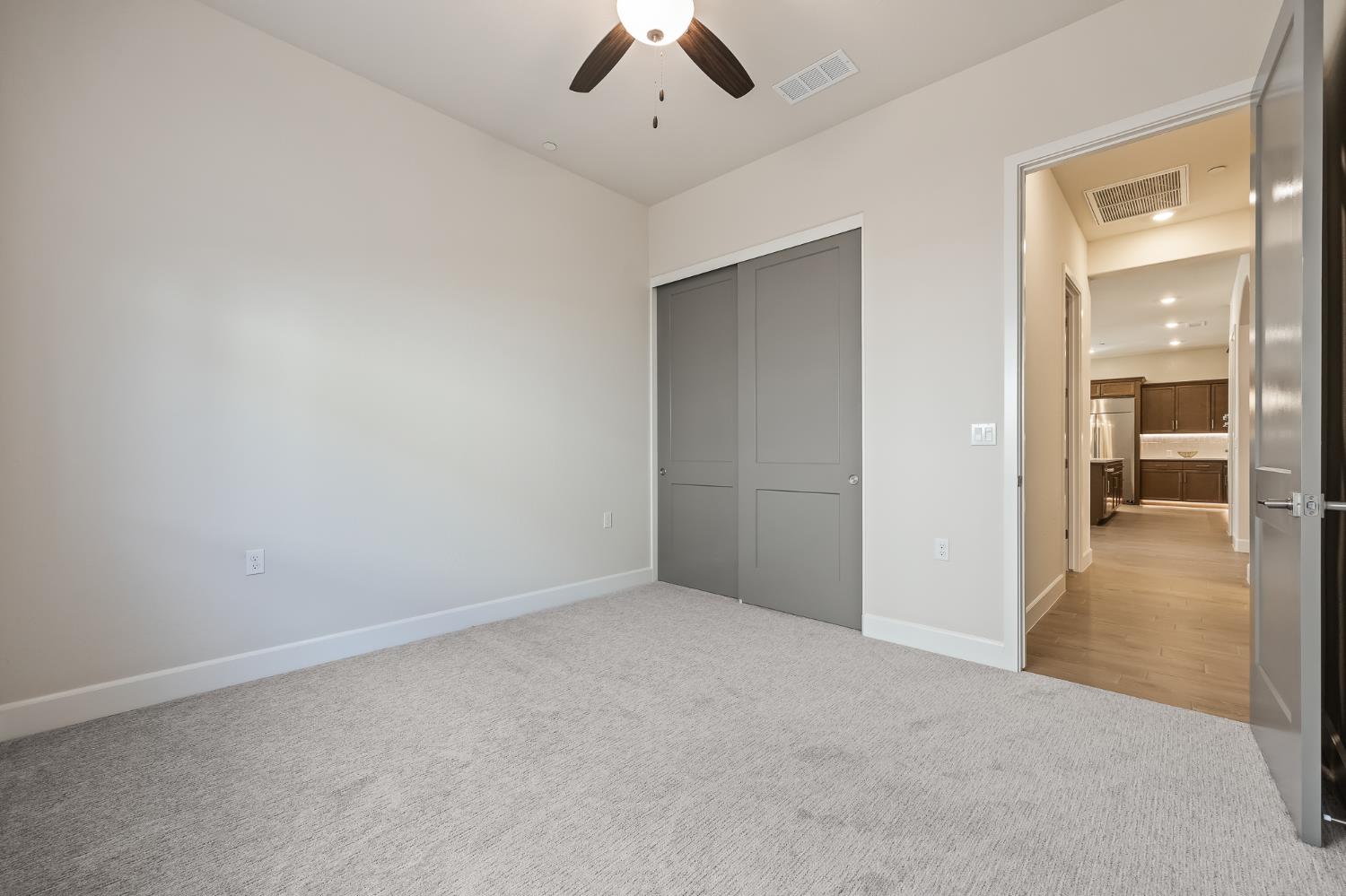 2946 Trenton Ave, Clovis, CA 93619