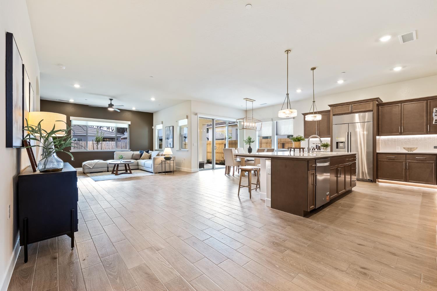2946 Trenton Ave, Clovis, CA 93619