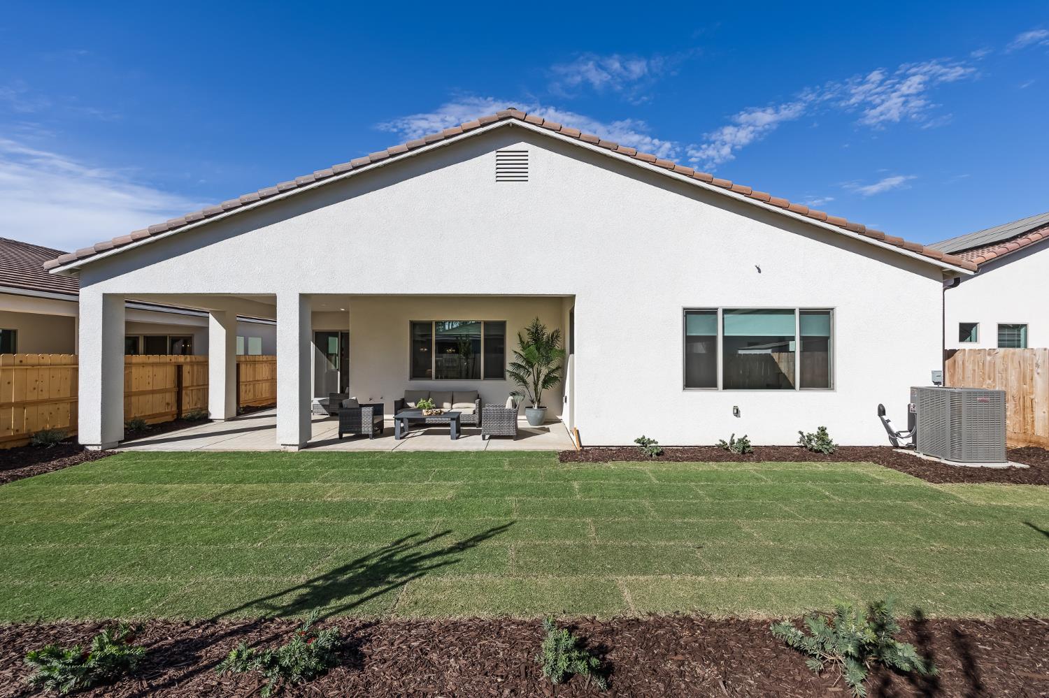 2946 Trenton Ave, Clovis, CA 93619