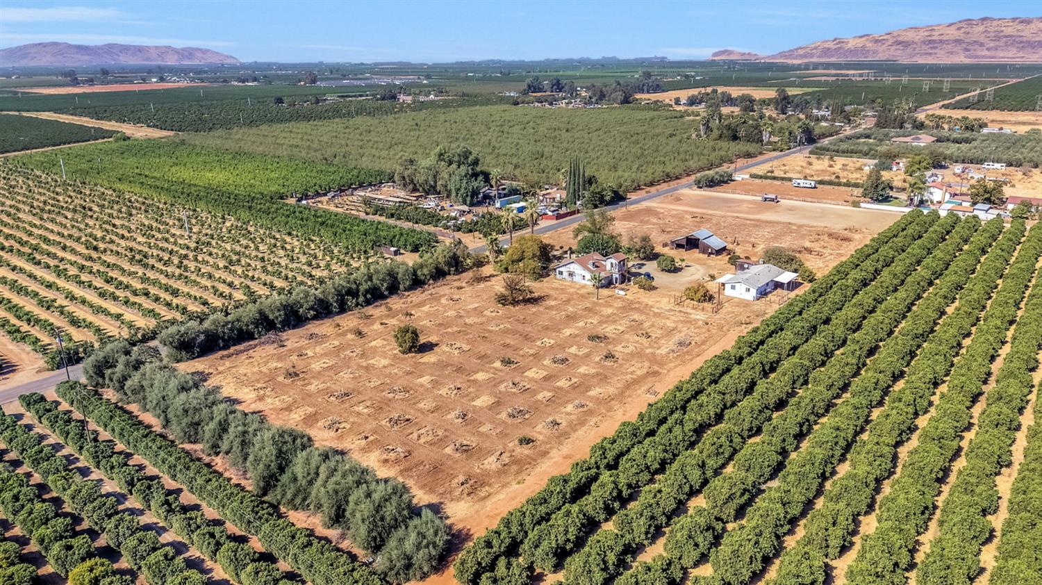 42458 Road 136, Orosi, CA 93647