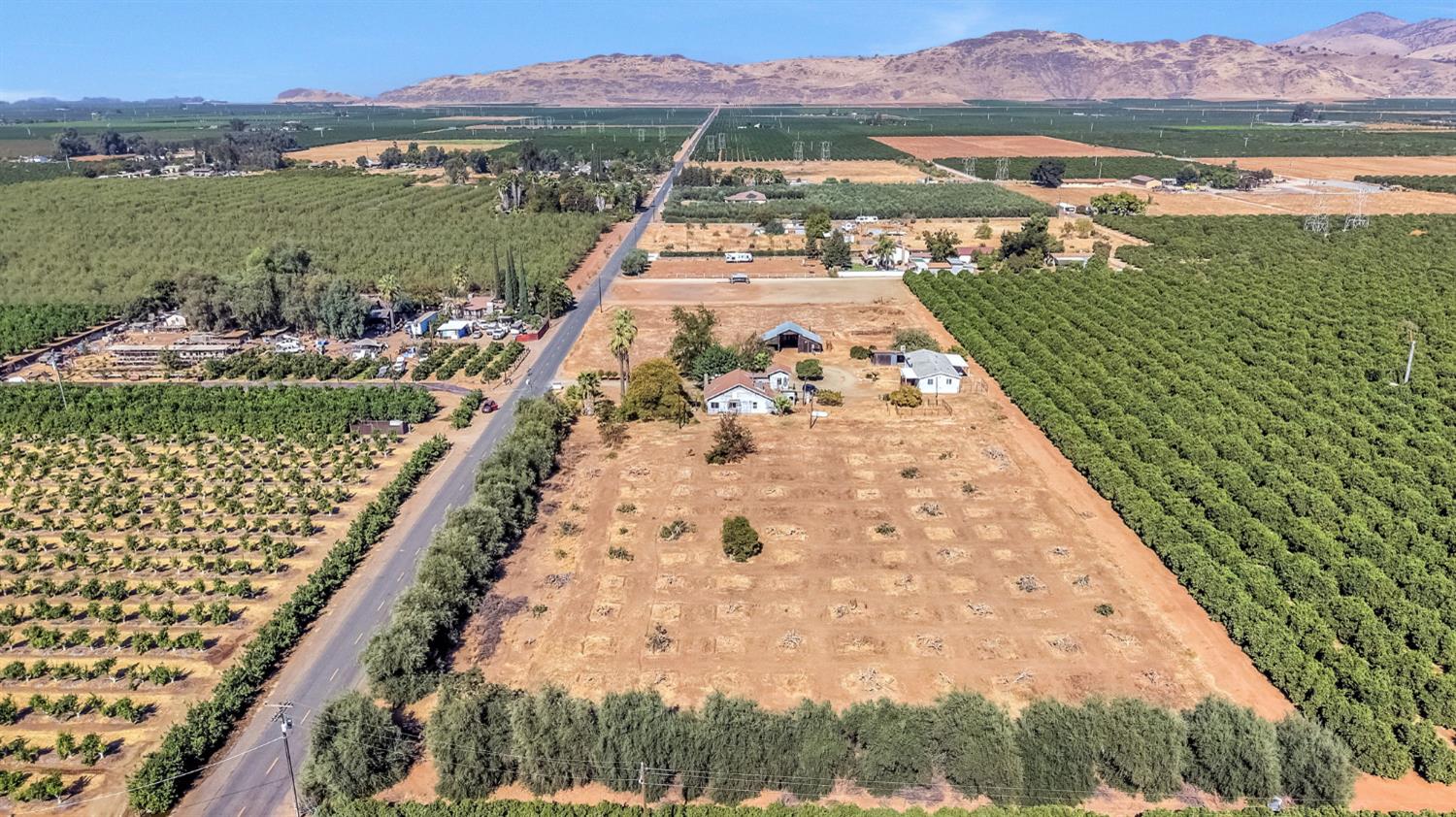 42458 Road 136, Orosi, CA 93647