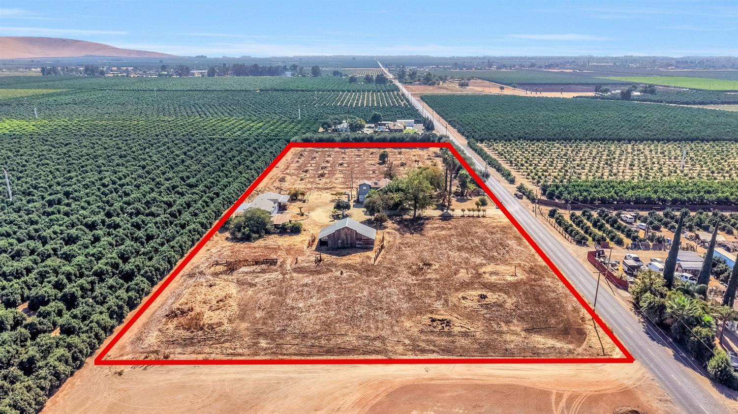 42458 Road 136, Orosi, CA 93647