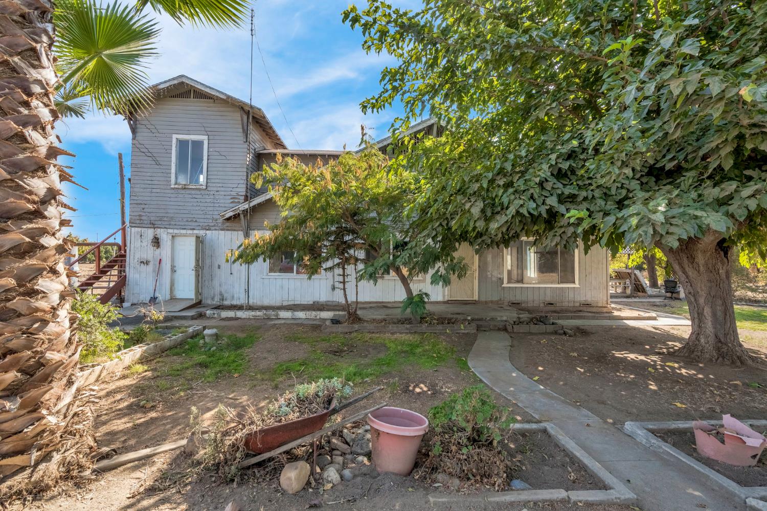 42458 Road 136, Orosi, CA 93647