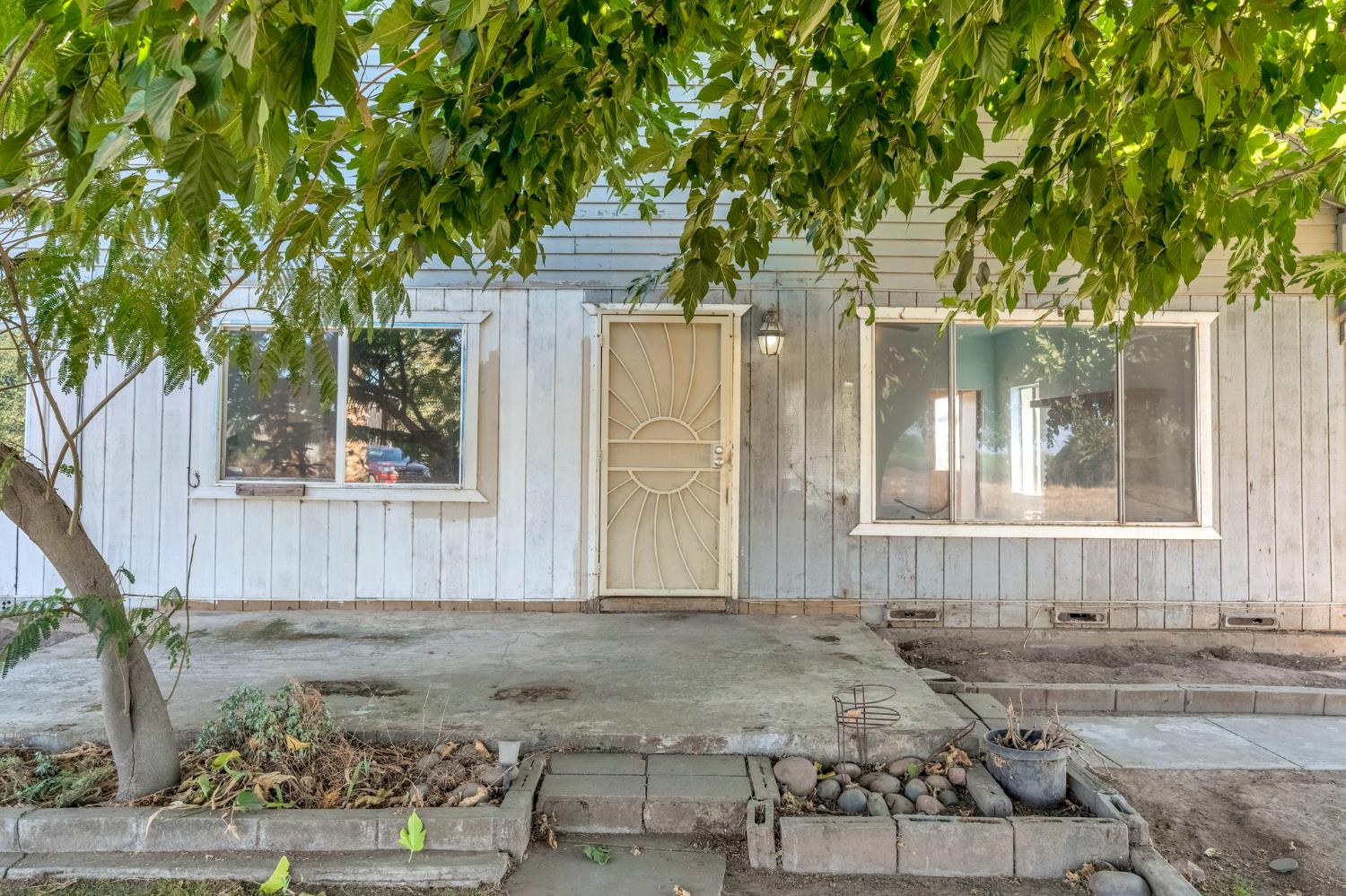 42458 Road 136, Orosi, CA 93647