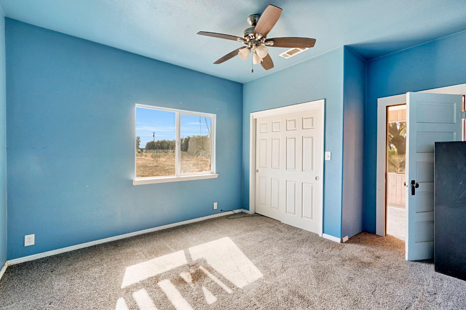 42458 Road 136, Orosi, CA 93647