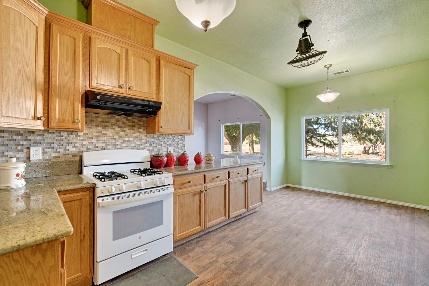 42458 Road 136, Orosi, CA 93647