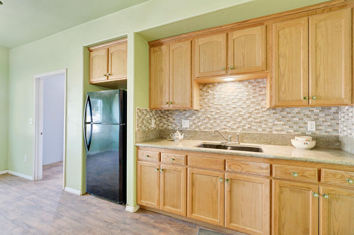 42458 Road 136, Orosi, CA 93647