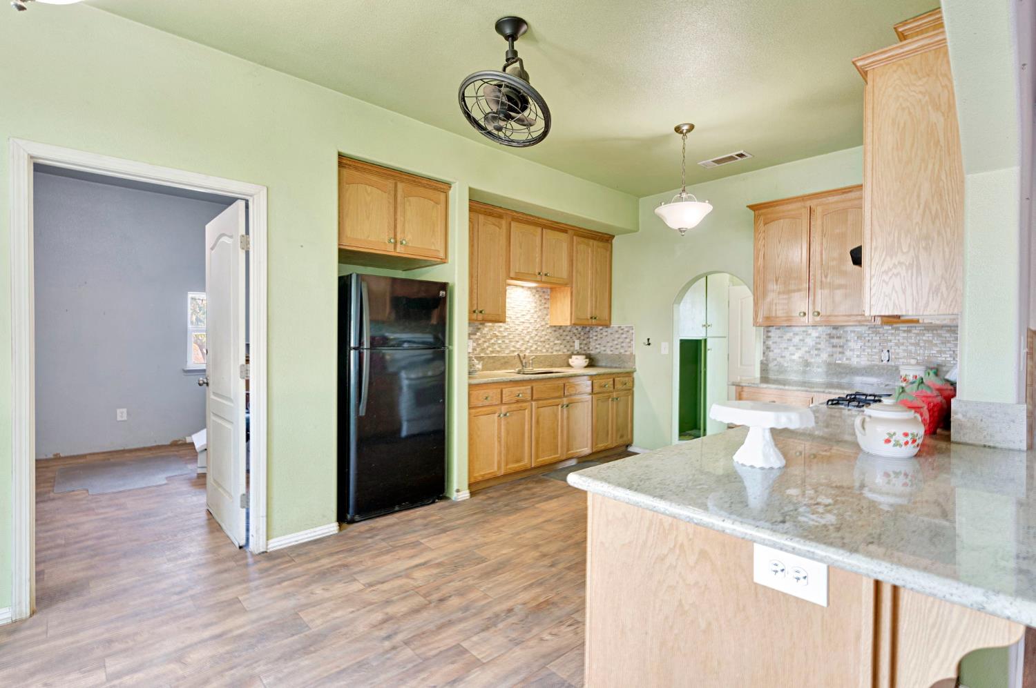 42458 Road 136, Orosi, CA 93647