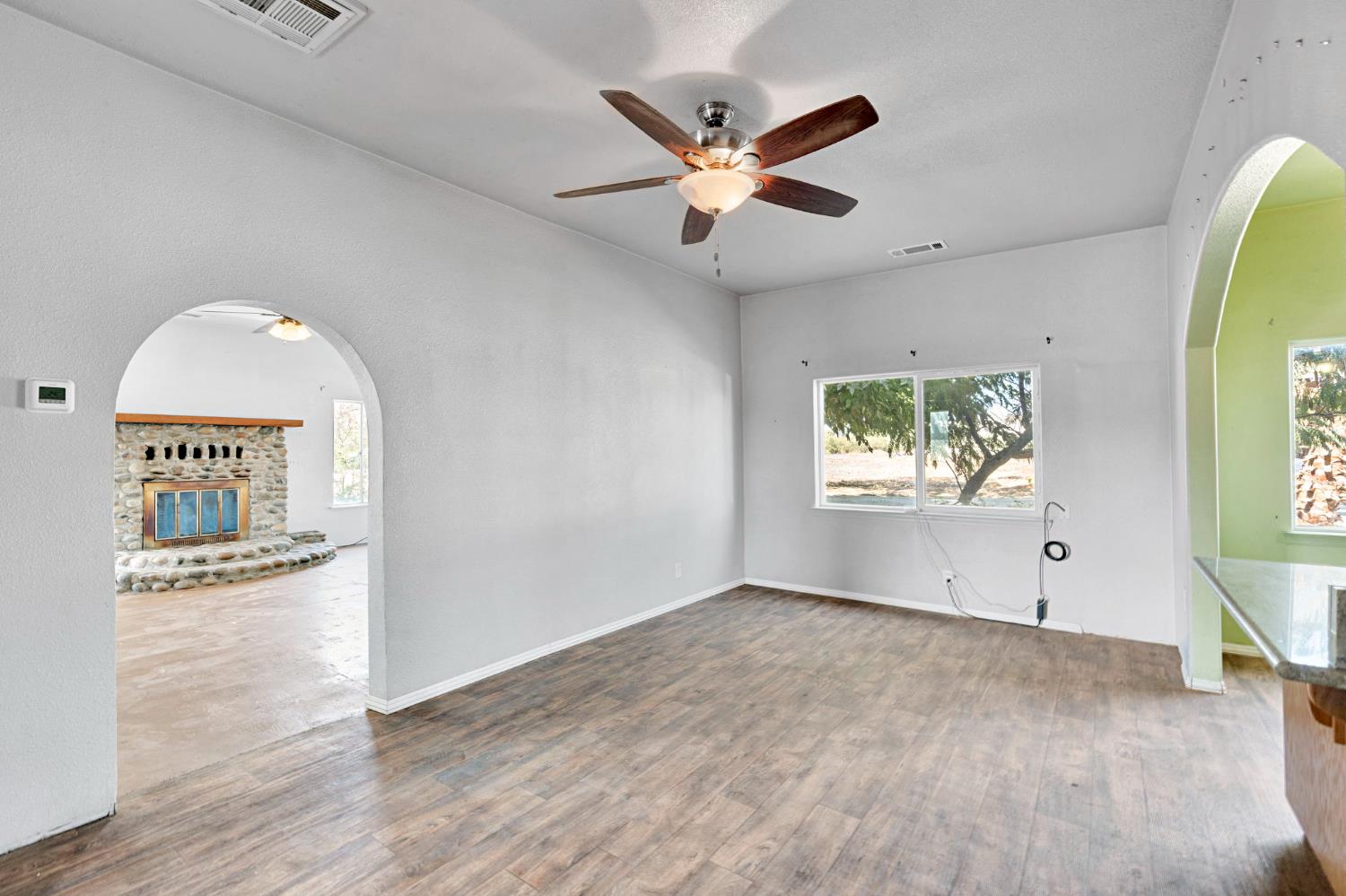 42458 Road 136, Orosi, CA 93647