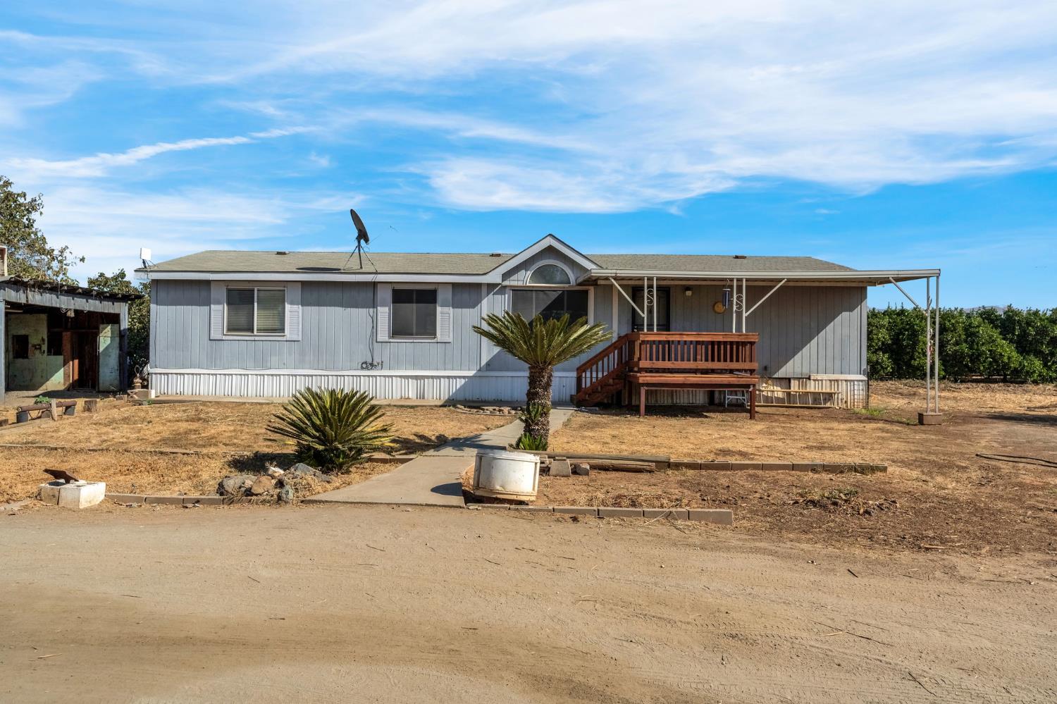 42458 Road 136, Orosi, CA 93647