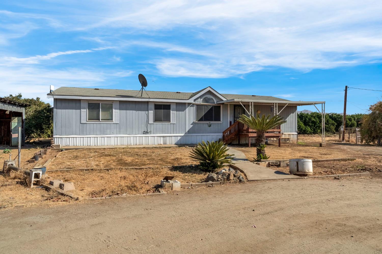 42458 Road 136, Orosi, CA 93647