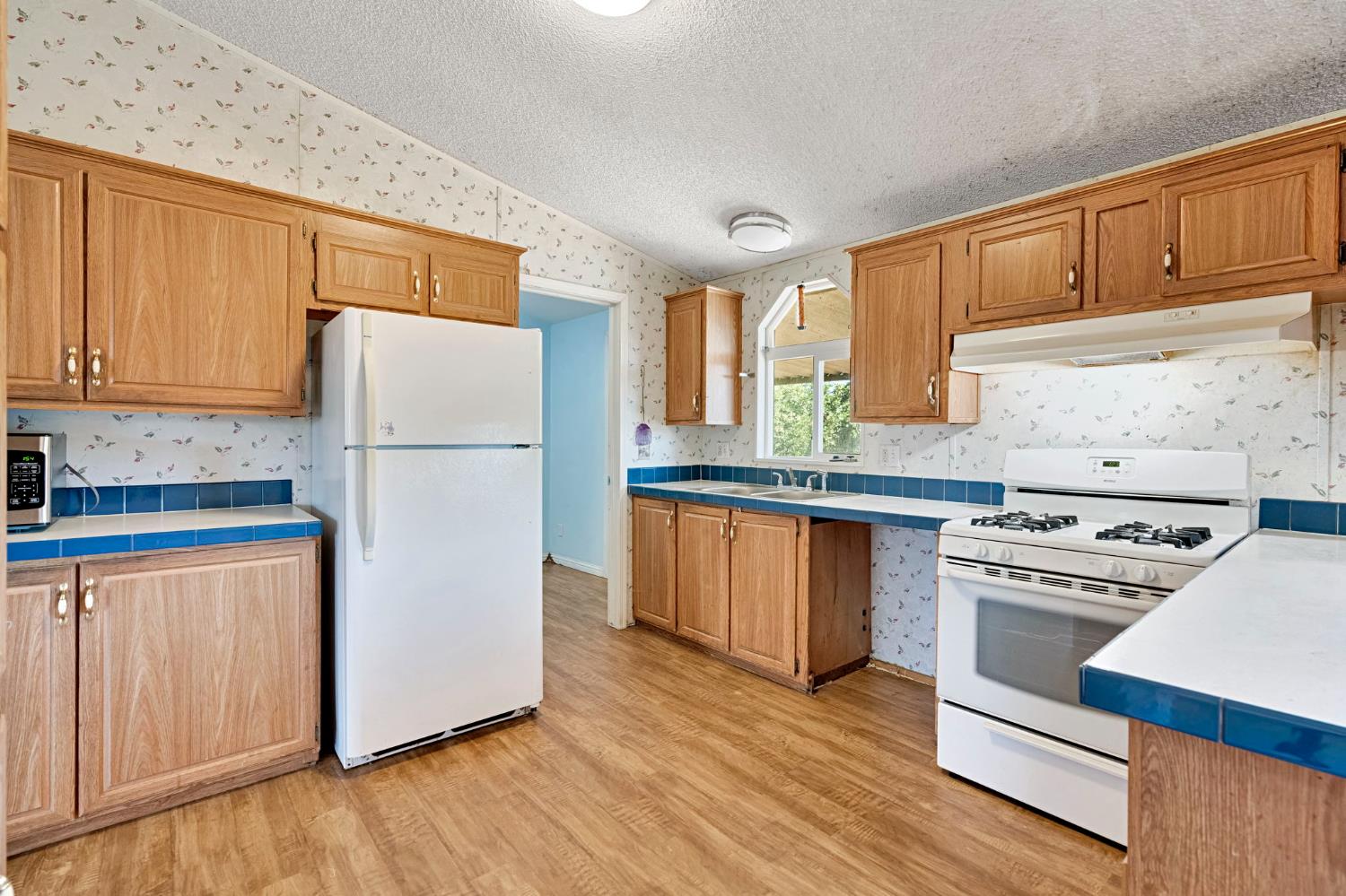 42458 Road 136, Orosi, CA 93647