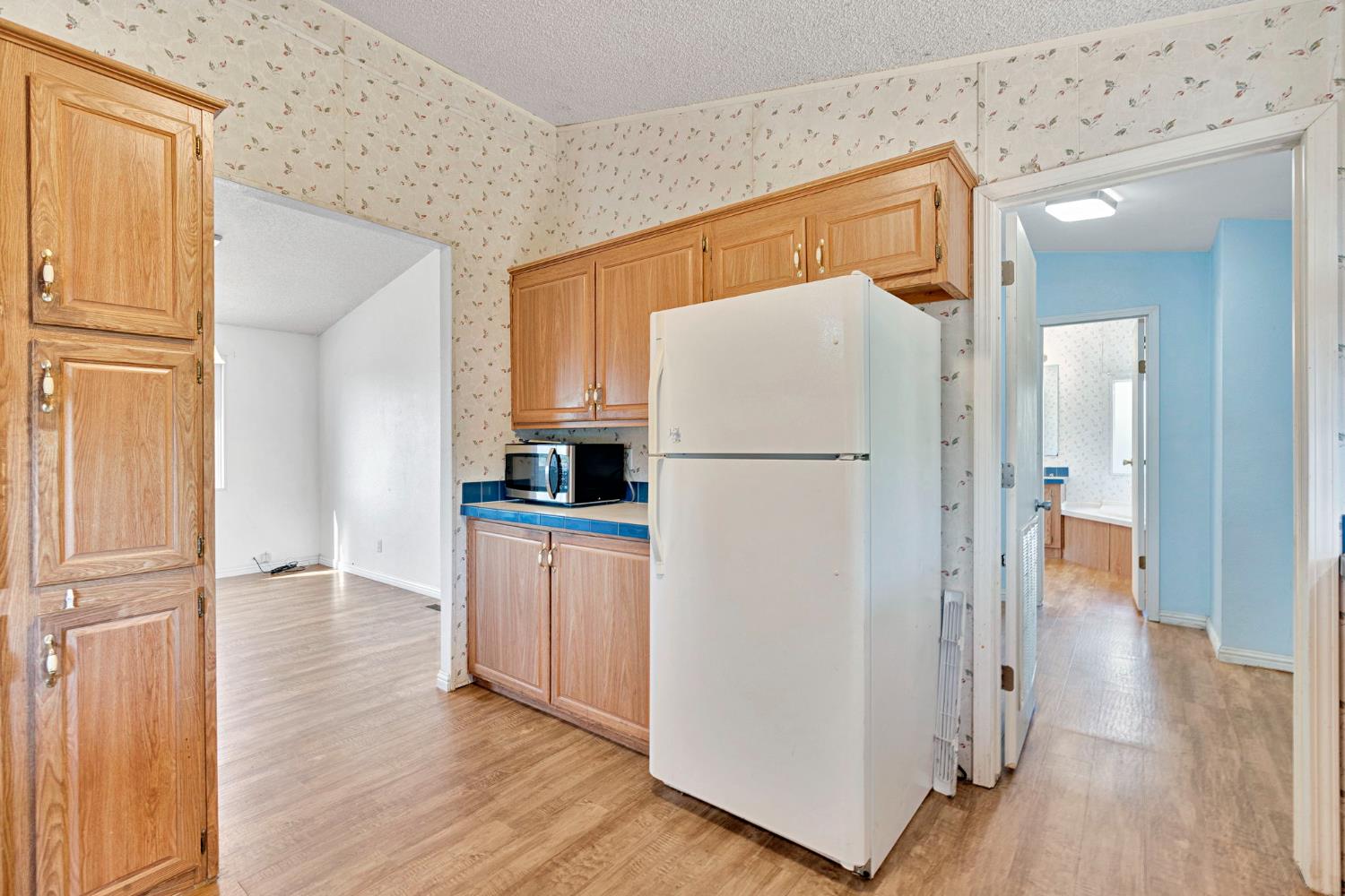42458 Road 136, Orosi, CA 93647