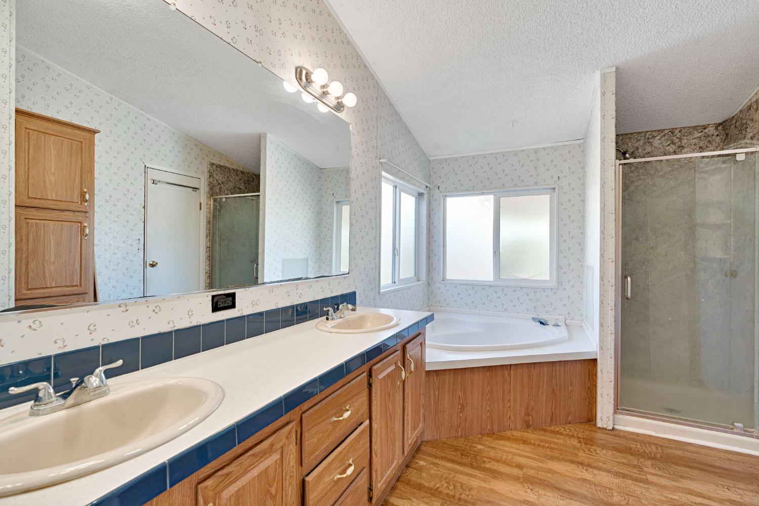 42458 Road 136, Orosi, CA 93647