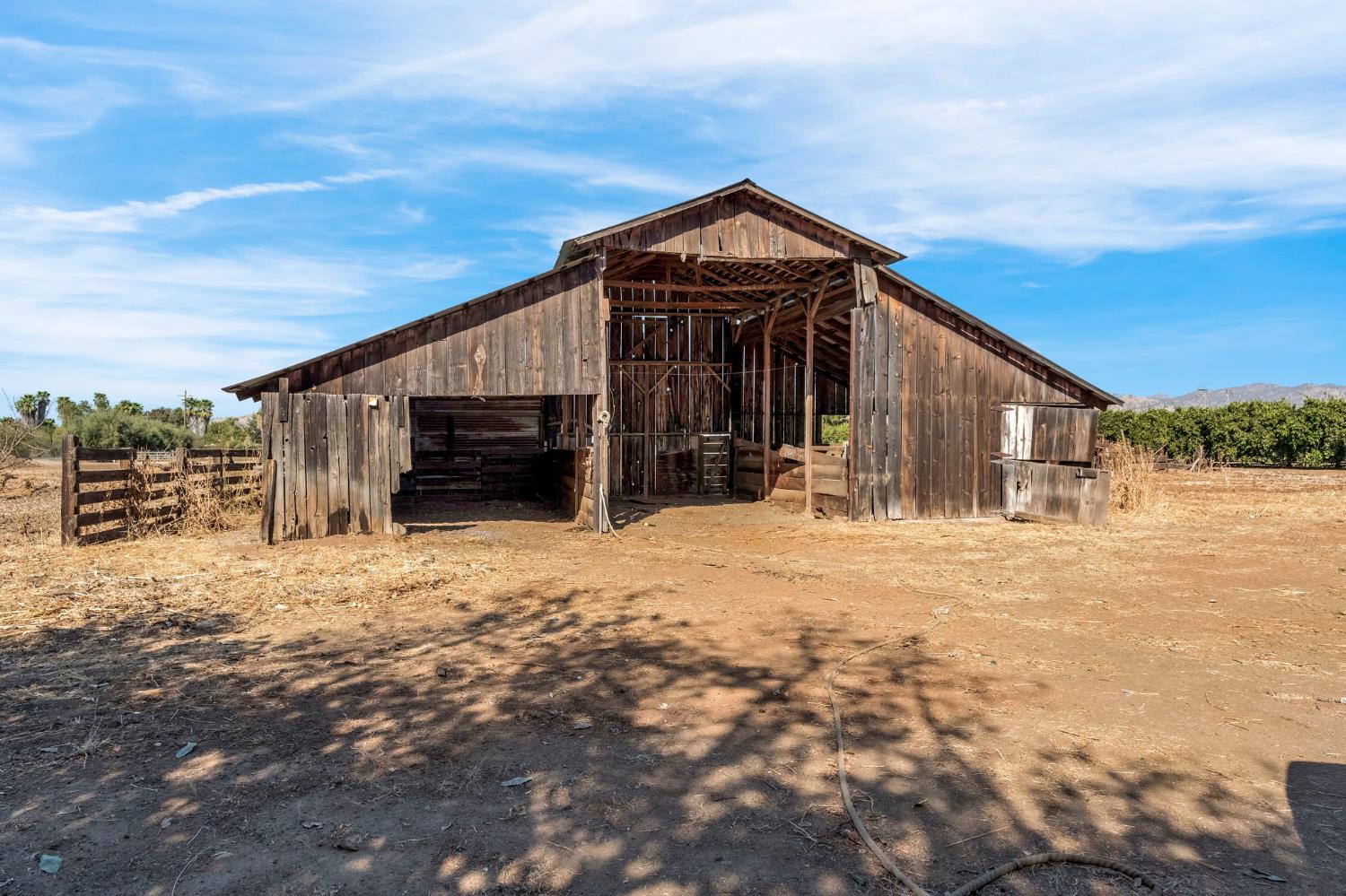 42458 Road 136, Orosi, CA 93647
