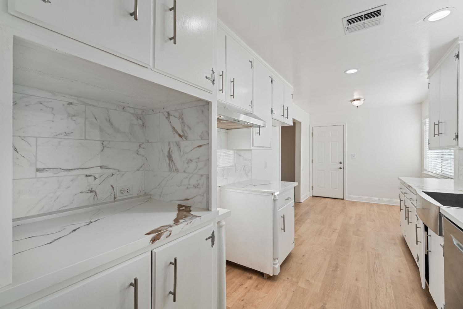 4546 N West Ave, Fresno, CA 93705