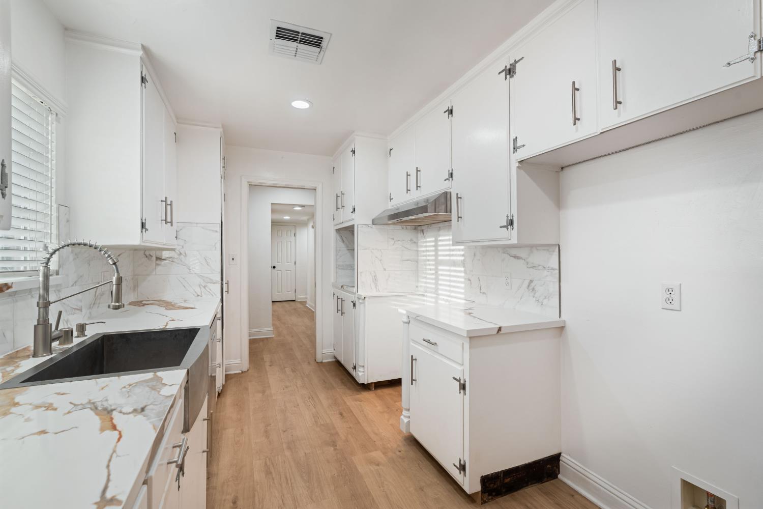 4546 N West Ave, Fresno, CA 93705