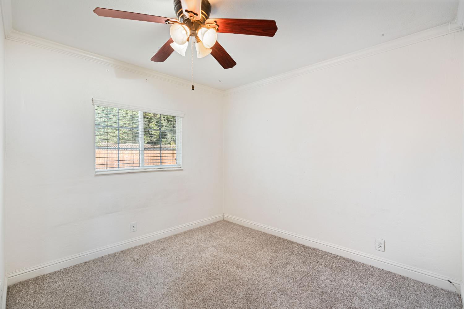 4546 N West Ave, Fresno, CA 93705