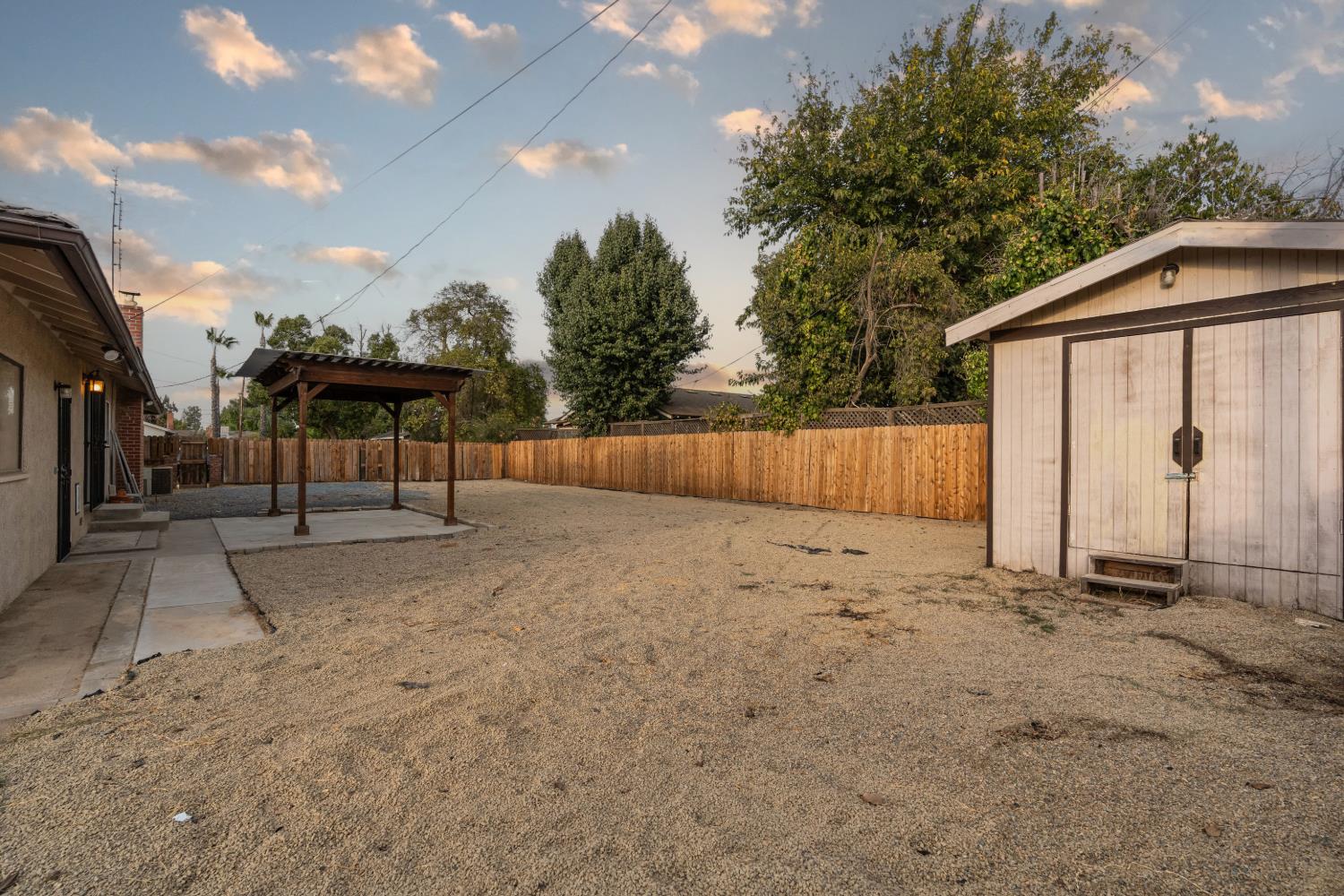 4546 N West Ave, Fresno, CA 93705