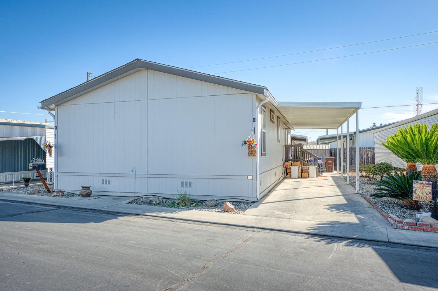 1551 6Th Avenue Dr #30, Kingsburg, CA 93631
