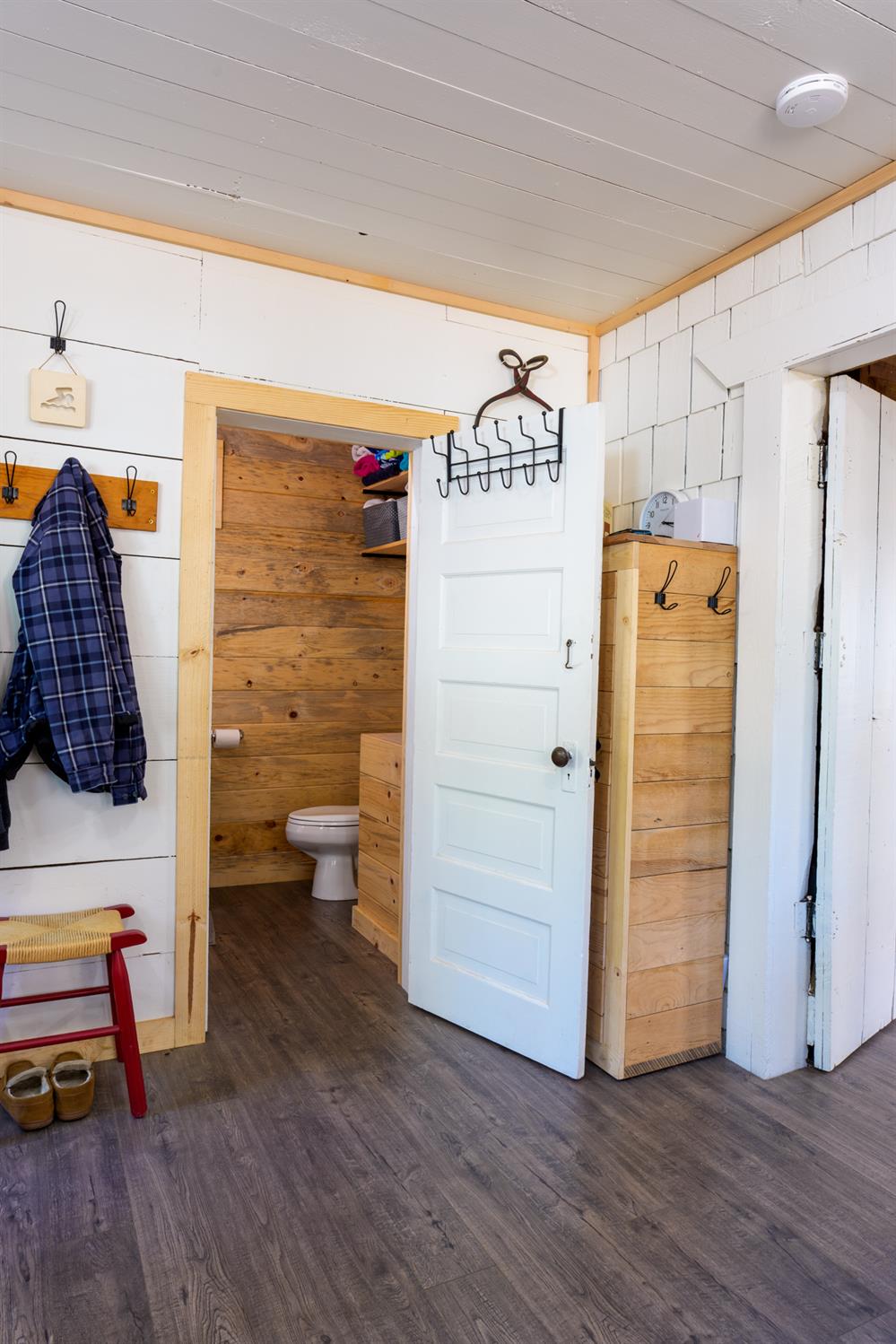 41392 Sunset Rock Rd, Shaver Lake, CA 93664