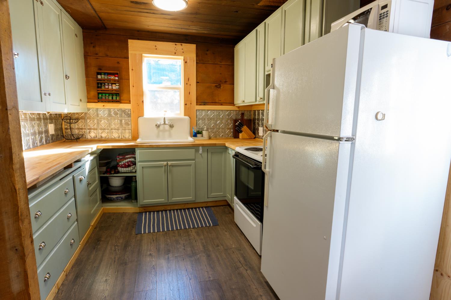 41392 Sunset Rock Rd, Shaver Lake, CA 93664
