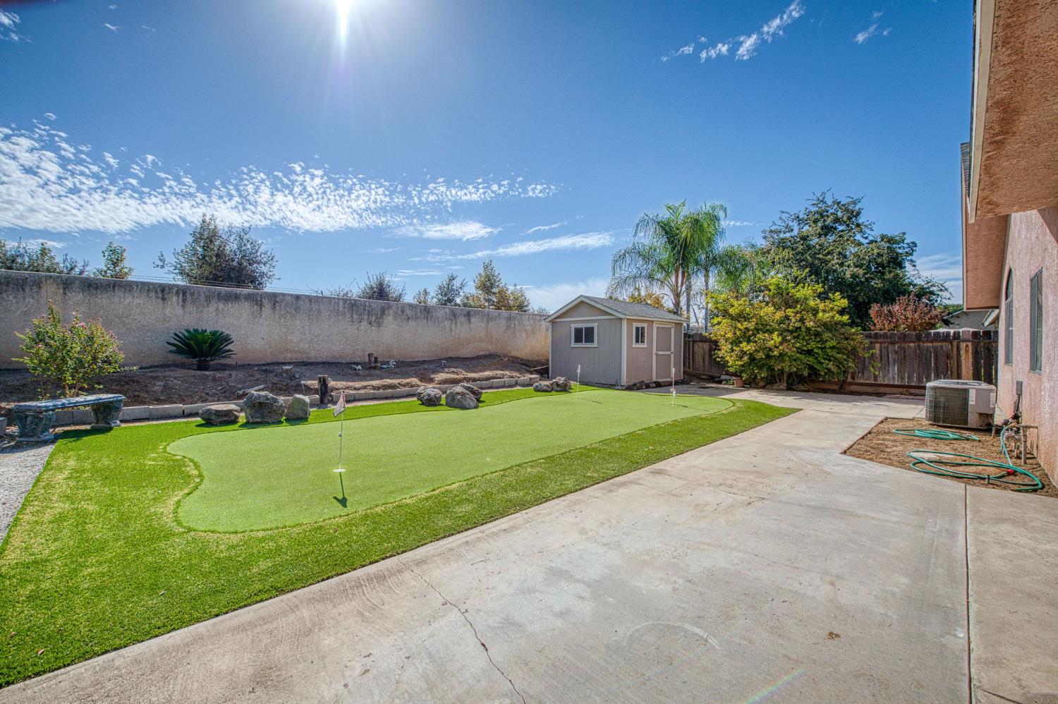 1339 W Henley Creek Rd, Reedley, CA 93654
