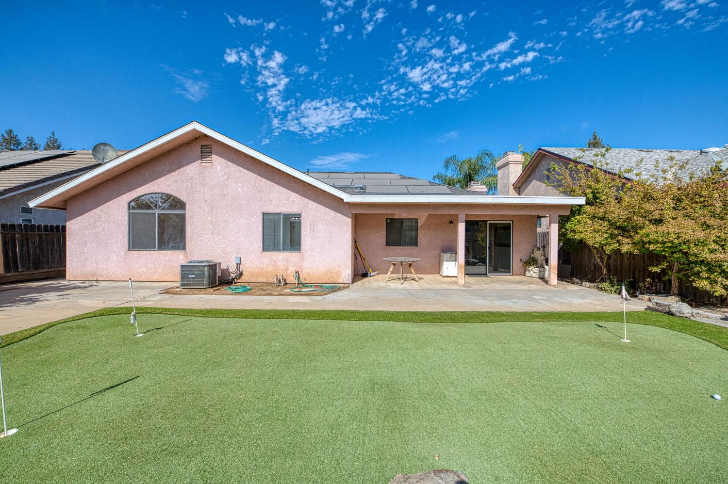 1339 W Henley Creek Rd, Reedley, CA 93654
