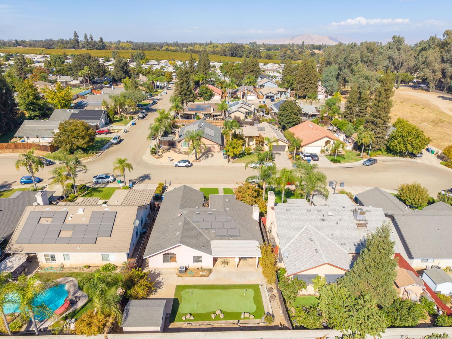 1339 W Henley Creek Rd, Reedley, CA 93654