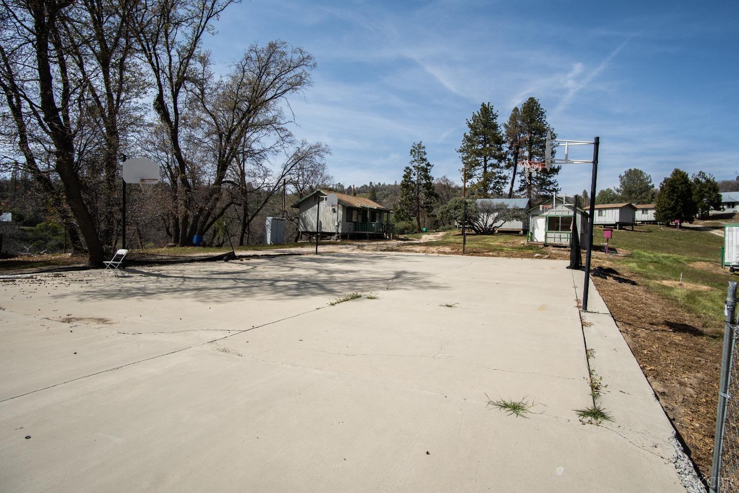 45334 Poso Park Dr, Posey, CA 93260