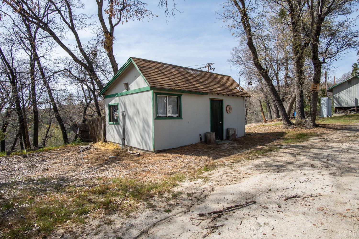 45334 Poso Park Dr, Posey, CA 93260