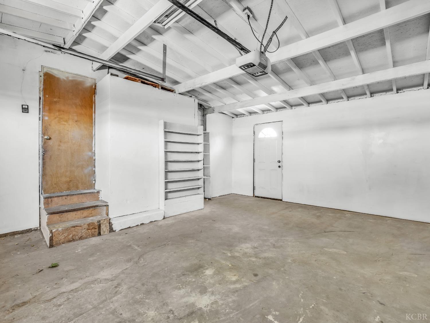 11005 S 10th Ave, Hanford, CA 93230