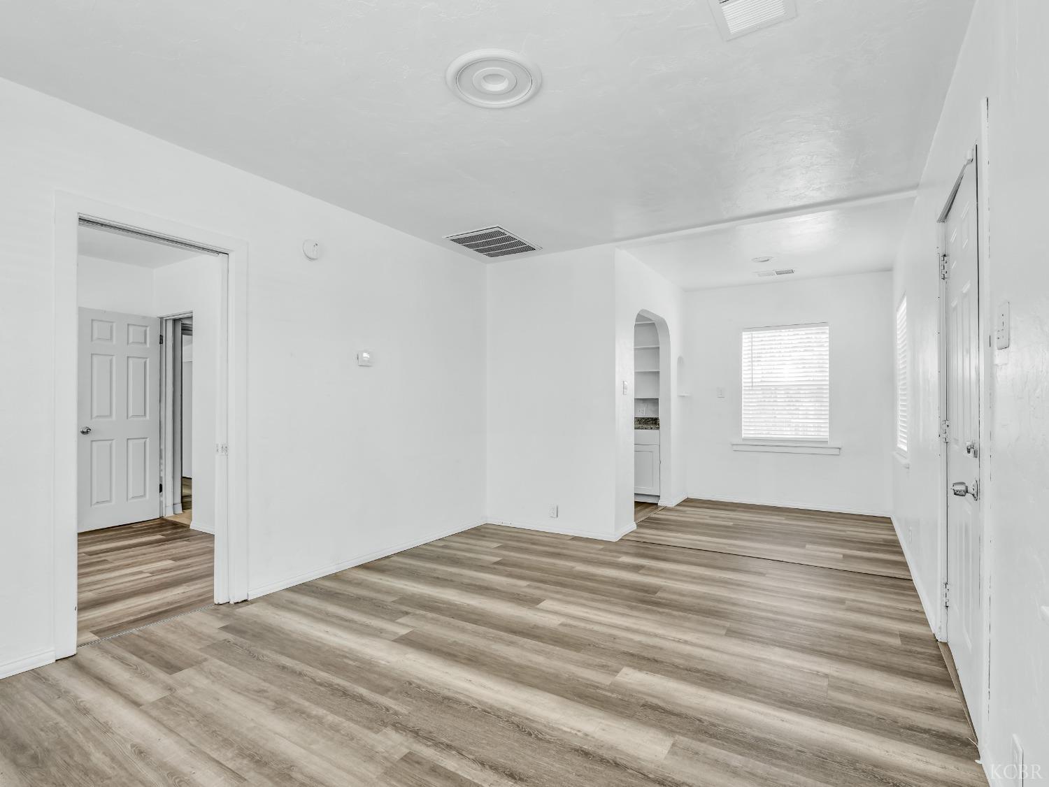 11005 S 10th Ave, Hanford, CA 93230