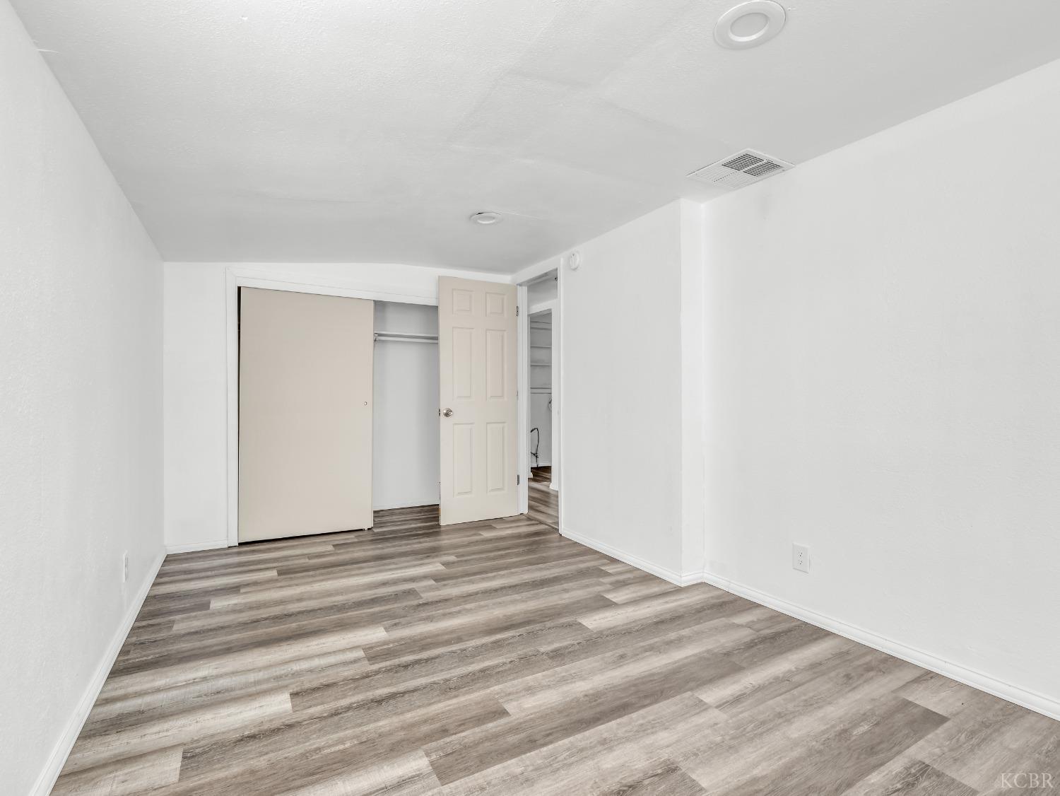 11005 S 10th Ave, Hanford, CA 93230